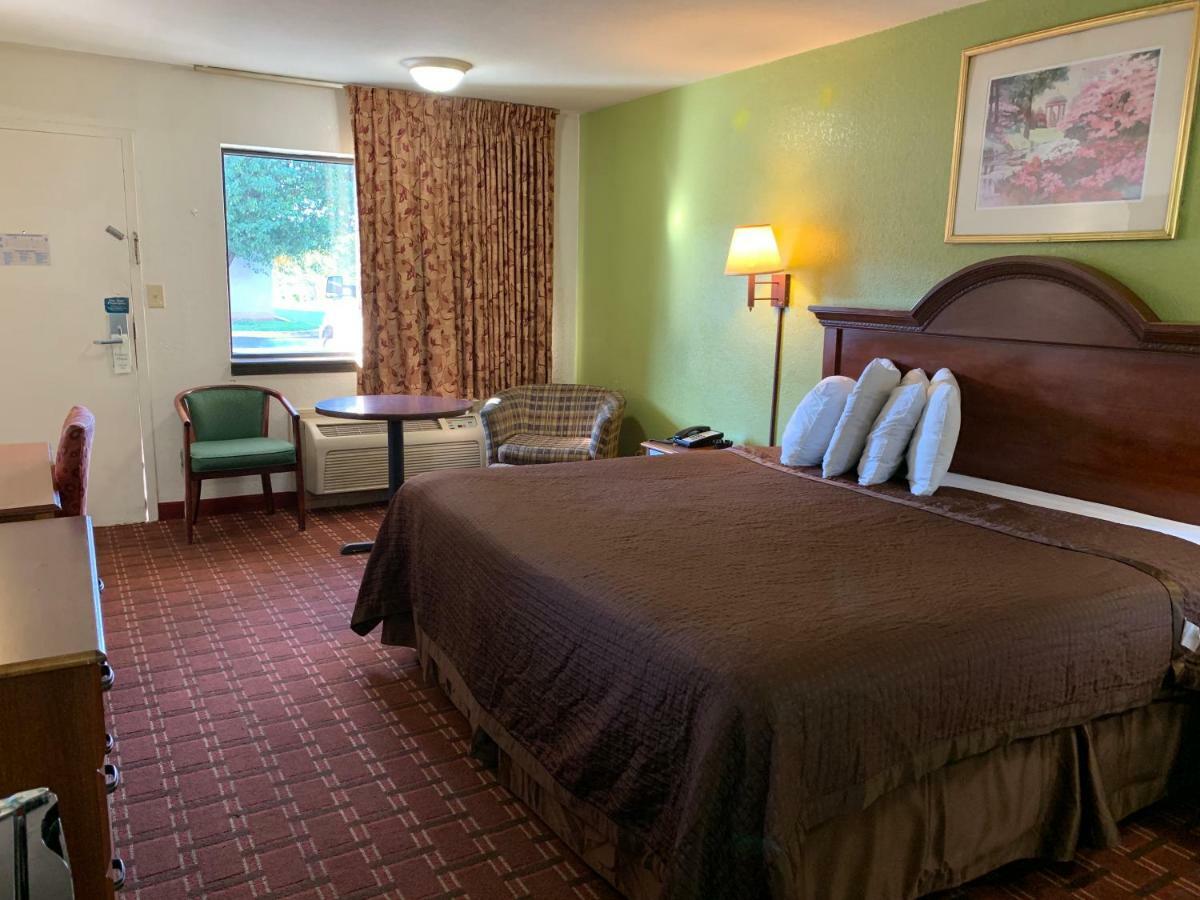 Royal Regency Inn Rock Hill Exterior foto